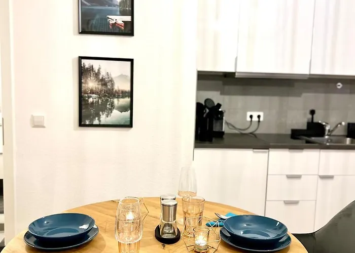 Stylish In Prime Location *